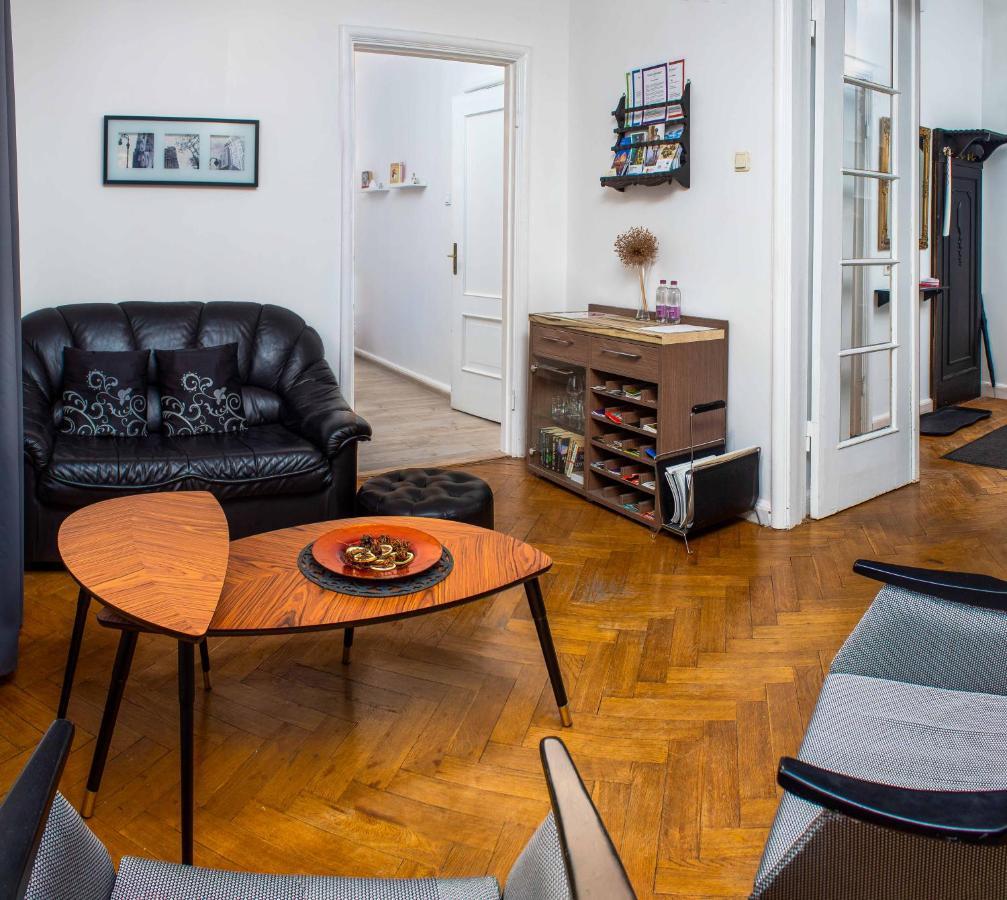 Central Perk Apartments Riga Exterior photo